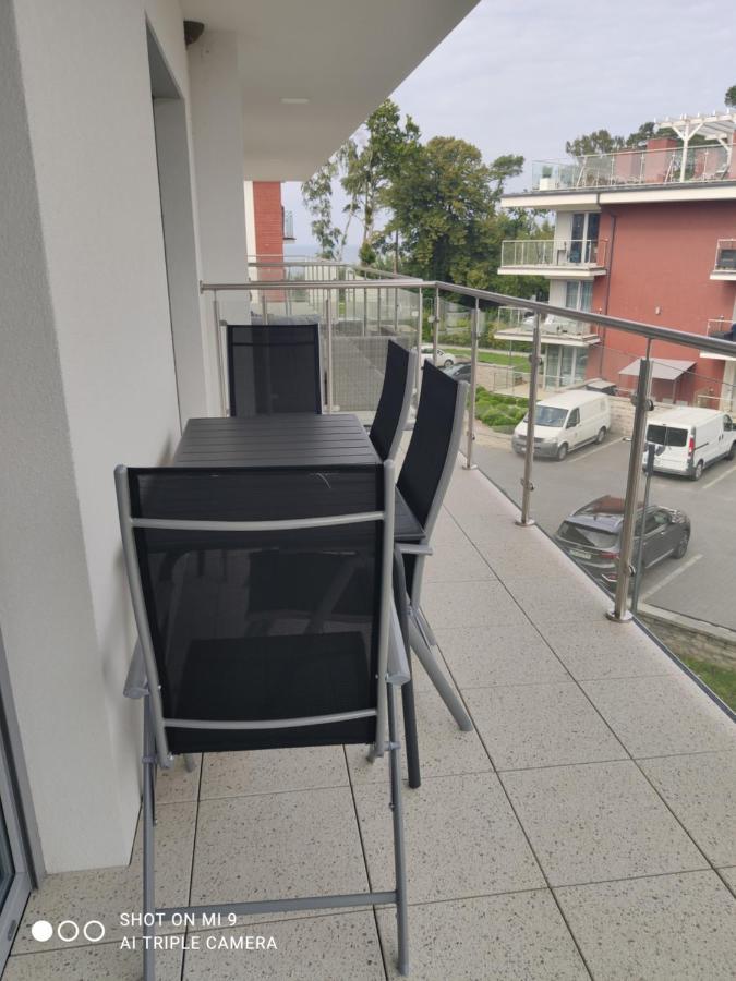 Apartament Szafir W Budynku Basenowym Morska Klifowa Rewal Buitenkant foto